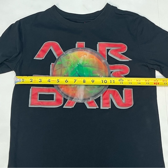 Kid’s Air Jordan Michael Jordan 23 Hologram Shirt Boys Size Large 12-13 Years - Picture 13 of 14
